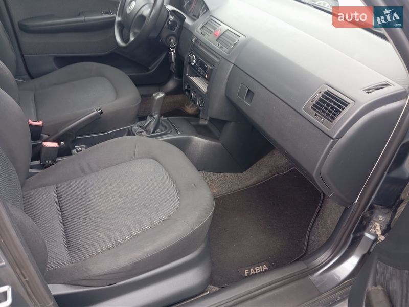 Хэтчбек Skoda Fabia 2005 в Хмельницком