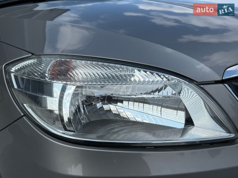 Універсал Skoda Fabia 2010 в Тернополі