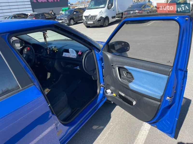 Універсал Skoda Fabia 2010 в Києві