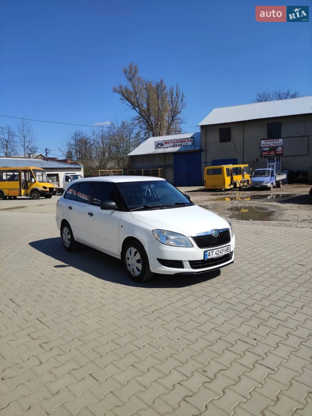 2010 Skoda Fabia - мініатюра 5