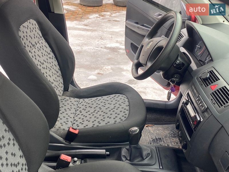 Хетчбек Skoda Fabia 2007 в Харкові