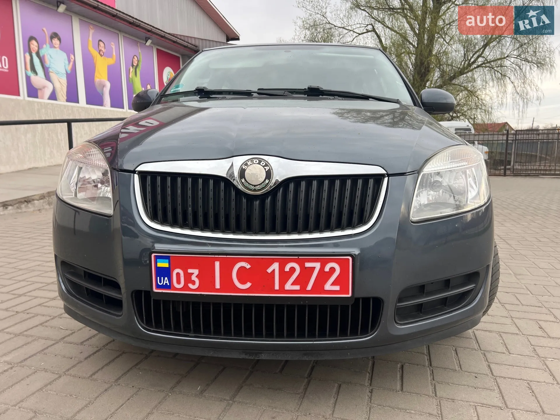 2010 Skoda Fabia - мініатюра 9