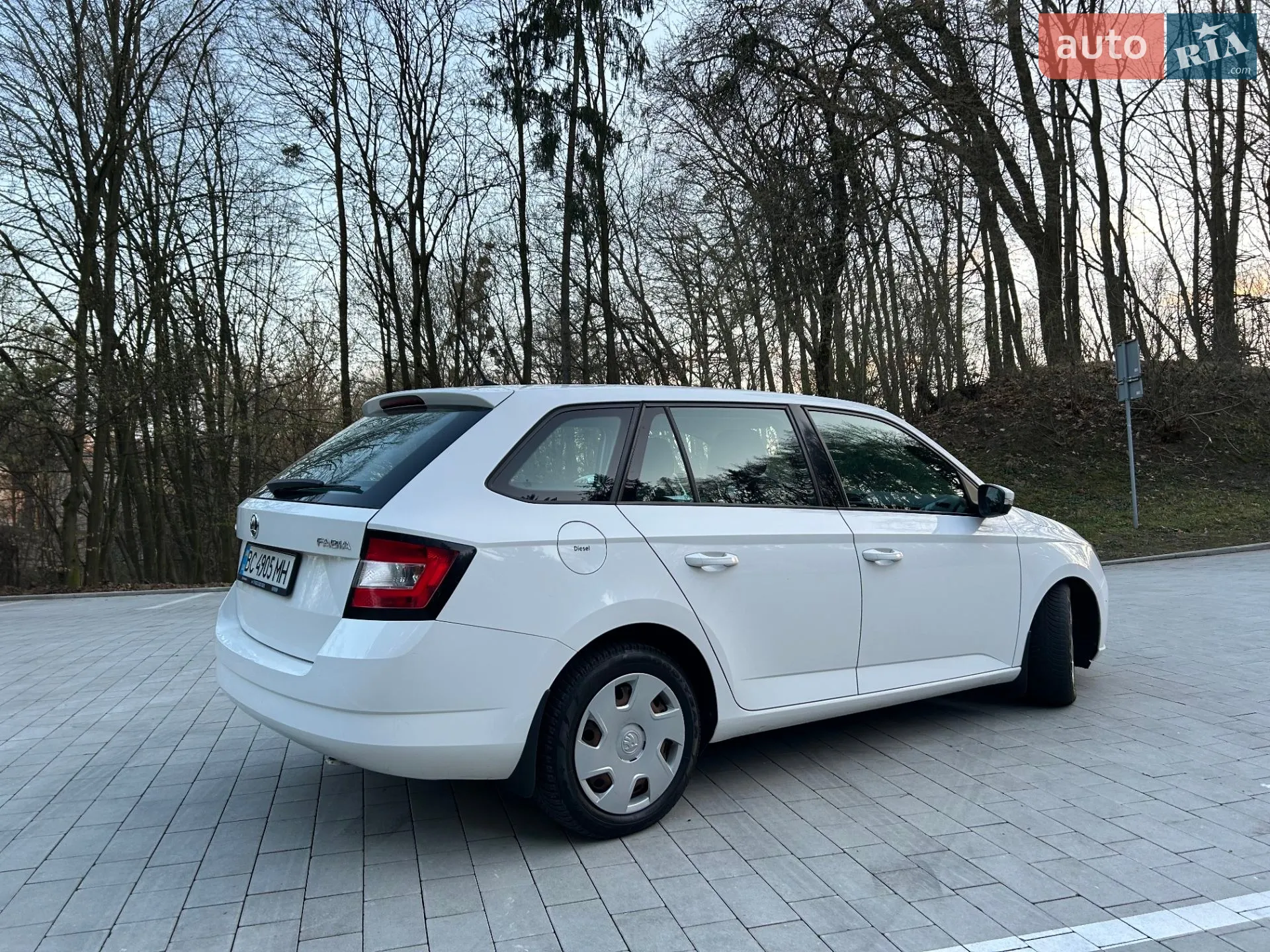 2015 Skoda Fabia - мініатюра 2