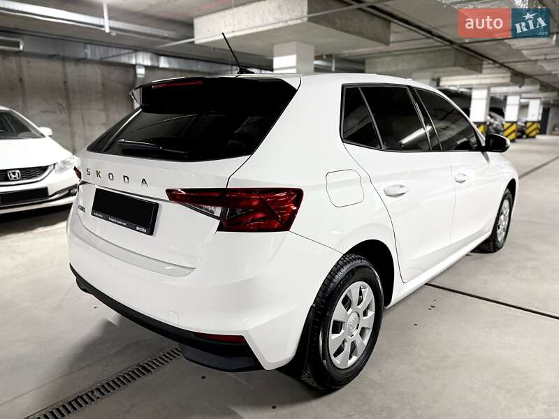 Хетчбек Skoda Fabia 2025 в Дніпрі