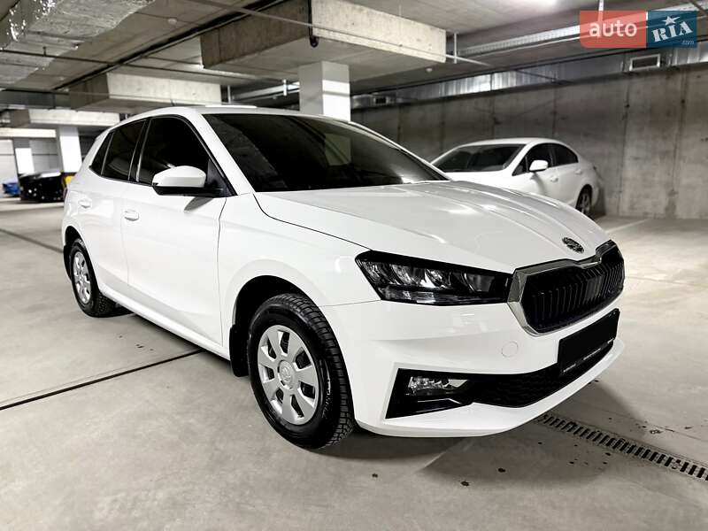 Хетчбек Skoda Fabia 2025 в Дніпрі