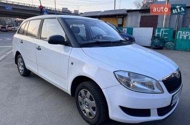 Універсал Skoda Fabia 2014 в Києві