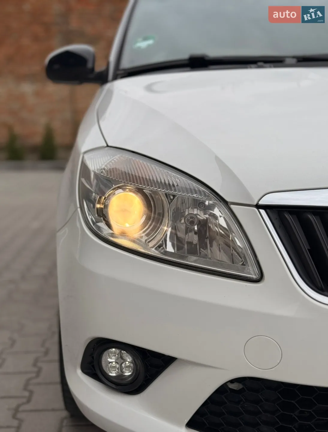 2011 Skoda Fabia - мініатюра 12