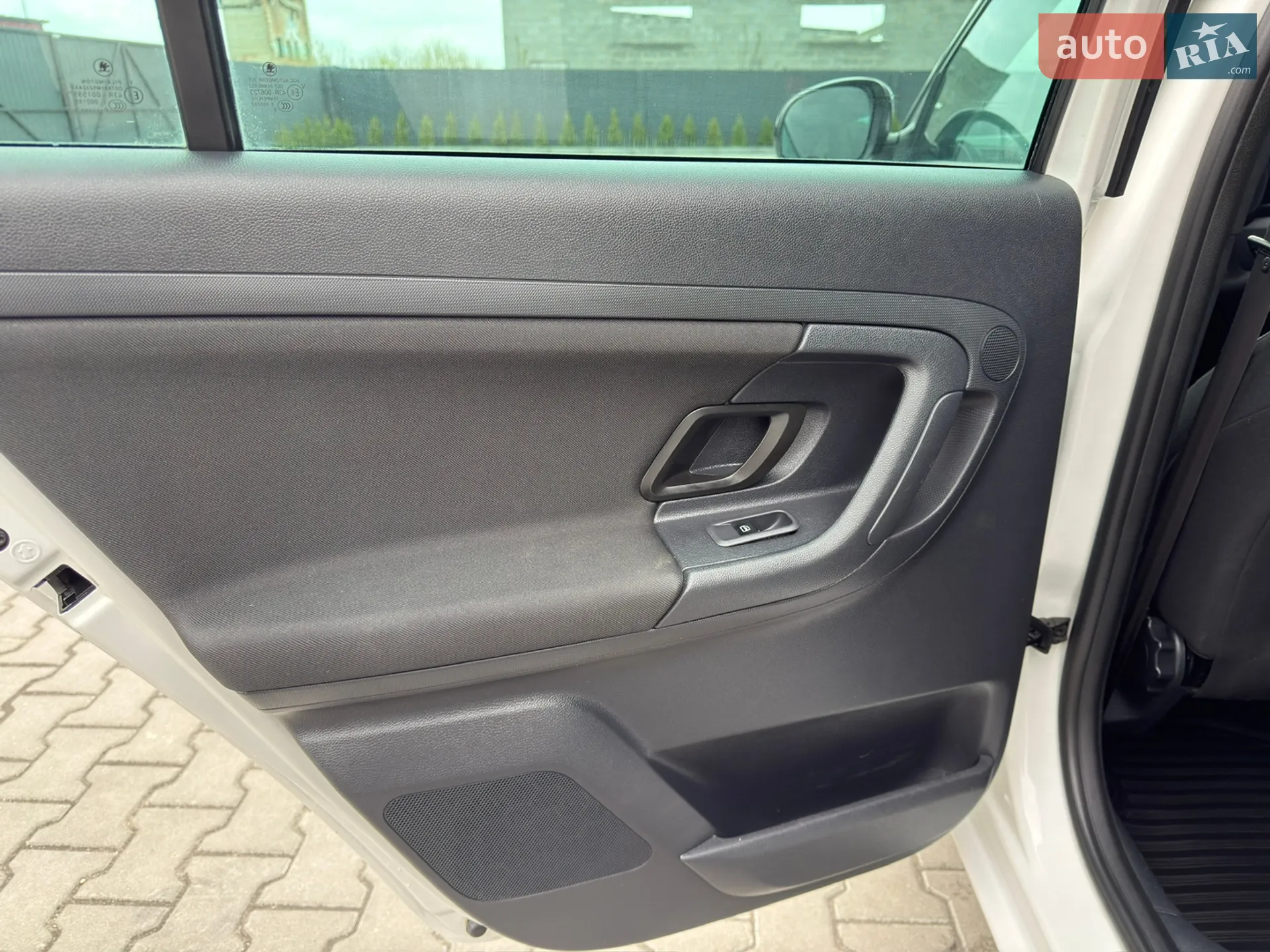 2011 Skoda Fabia - мініатюра 21