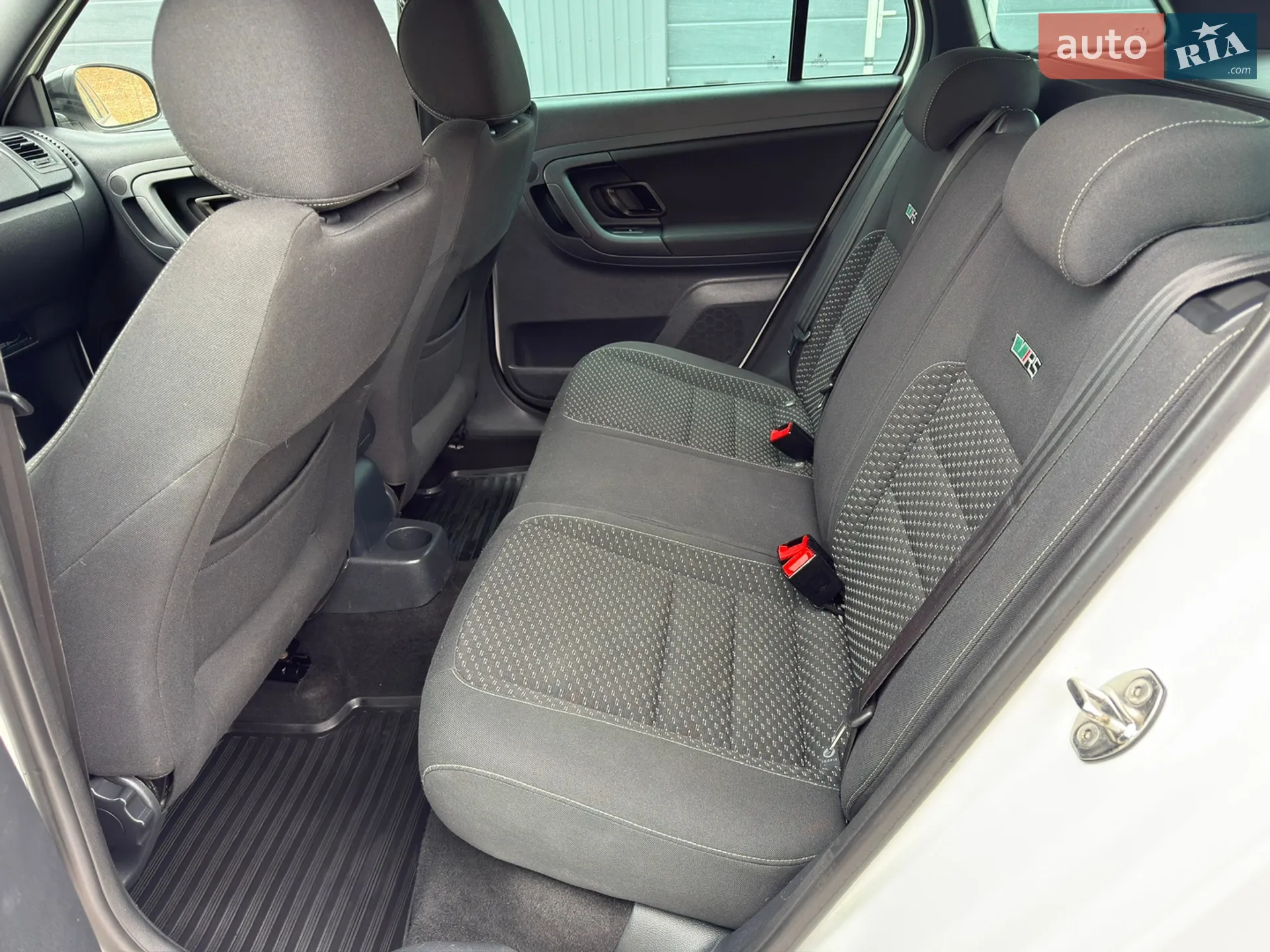 2011 Skoda Fabia - мініатюра 22