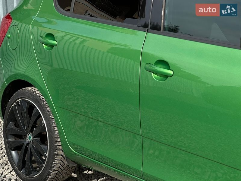 Хетчбек Skoda Fabia 2010 в Самборі