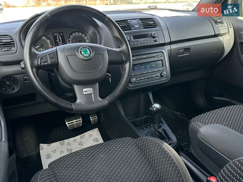 Хетчбек Skoda Fabia 2010 в Самборі