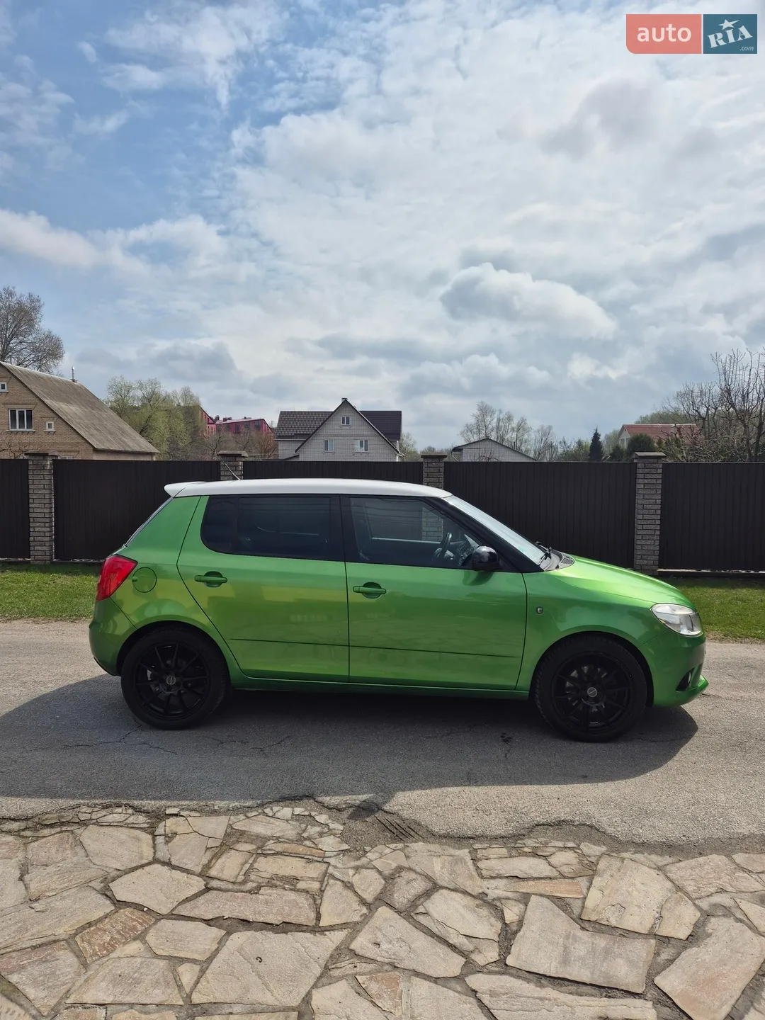 2011 Skoda Fabia - мініатюра 13