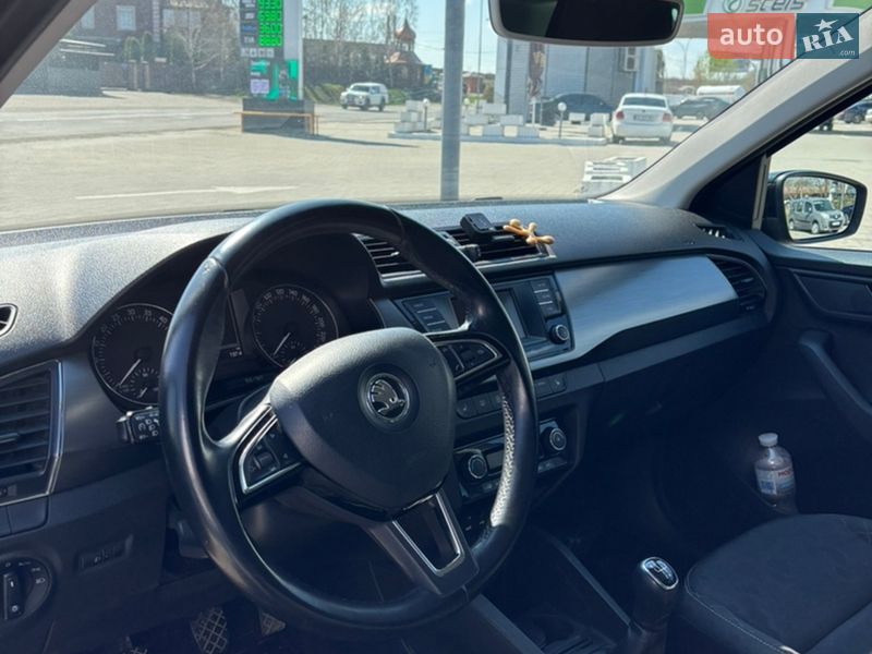 Универсал Skoda Fabia 2016 в Черновцах