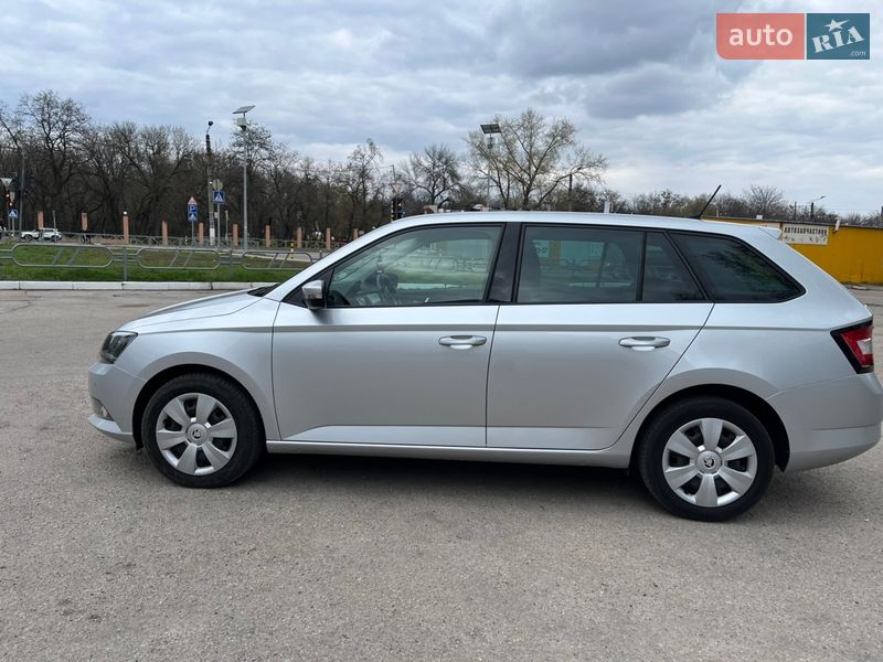 Універсал Skoda Fabia 2018 в Кропивницькому