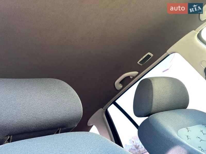 Универсал Skoda Fabia 2004 в Черновцах