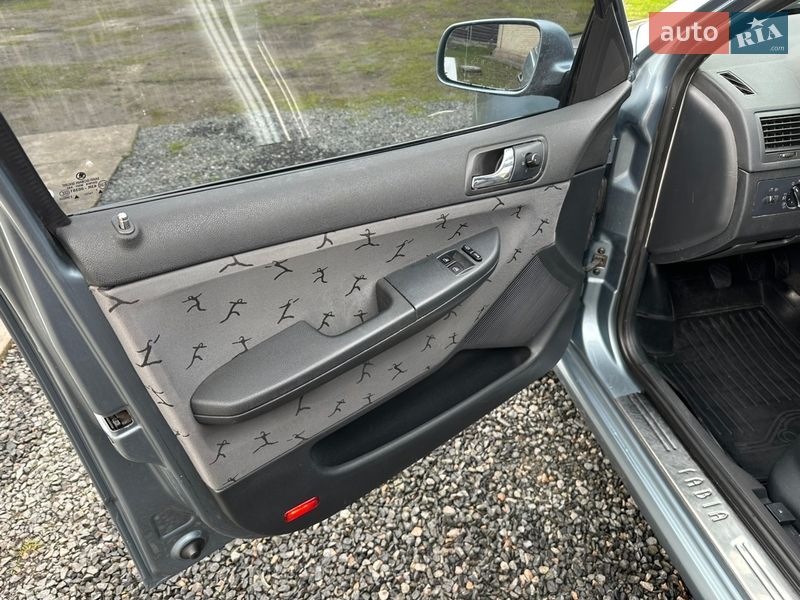 Седан Skoda Fabia 2004 в Черкассах фото 24 Седан Skoda Fabia 2004 в Черкассах