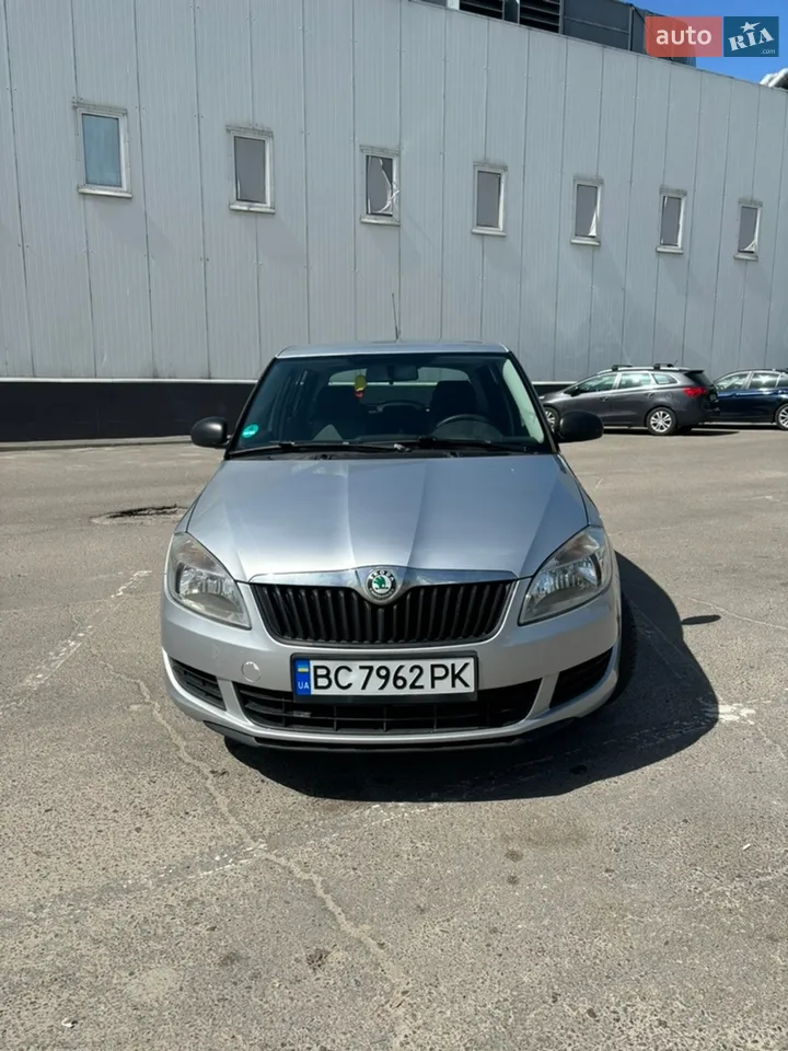 2010 Skoda Fabia - мініатюра 24