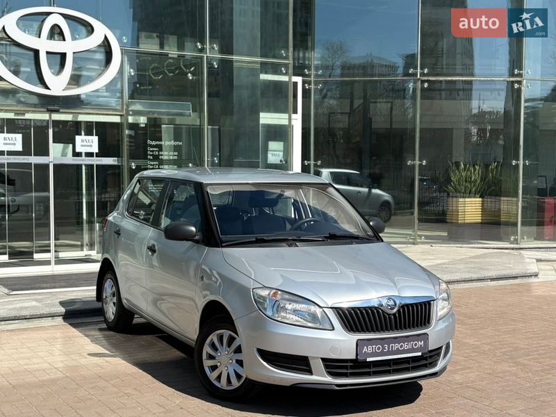 Хэтчбек Skoda Fabia 2014 в Киеве фото 18 Хэтчбек Skoda Fabia 2014 в Киеве