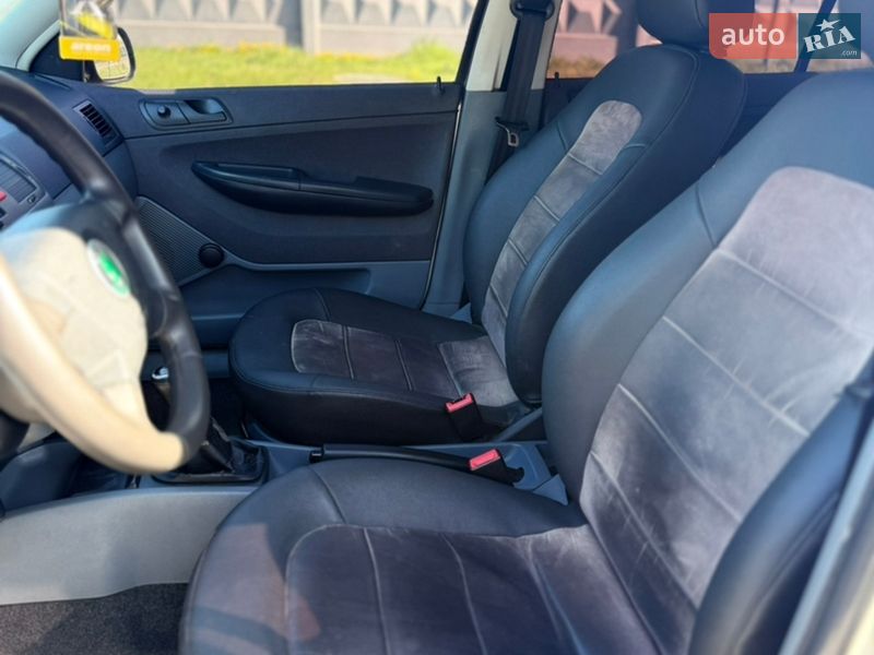 Седан Skoda Fabia 2003 в Бердичеві