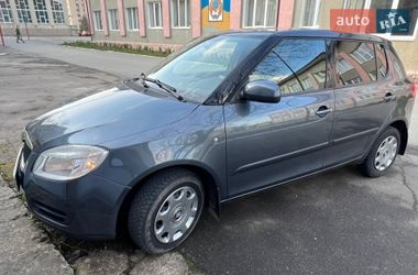 Хэтчбек Skoda Fabia 2008 в Виннице