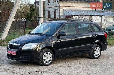 Універсал Skoda Fabia 2009 в Тернополі
