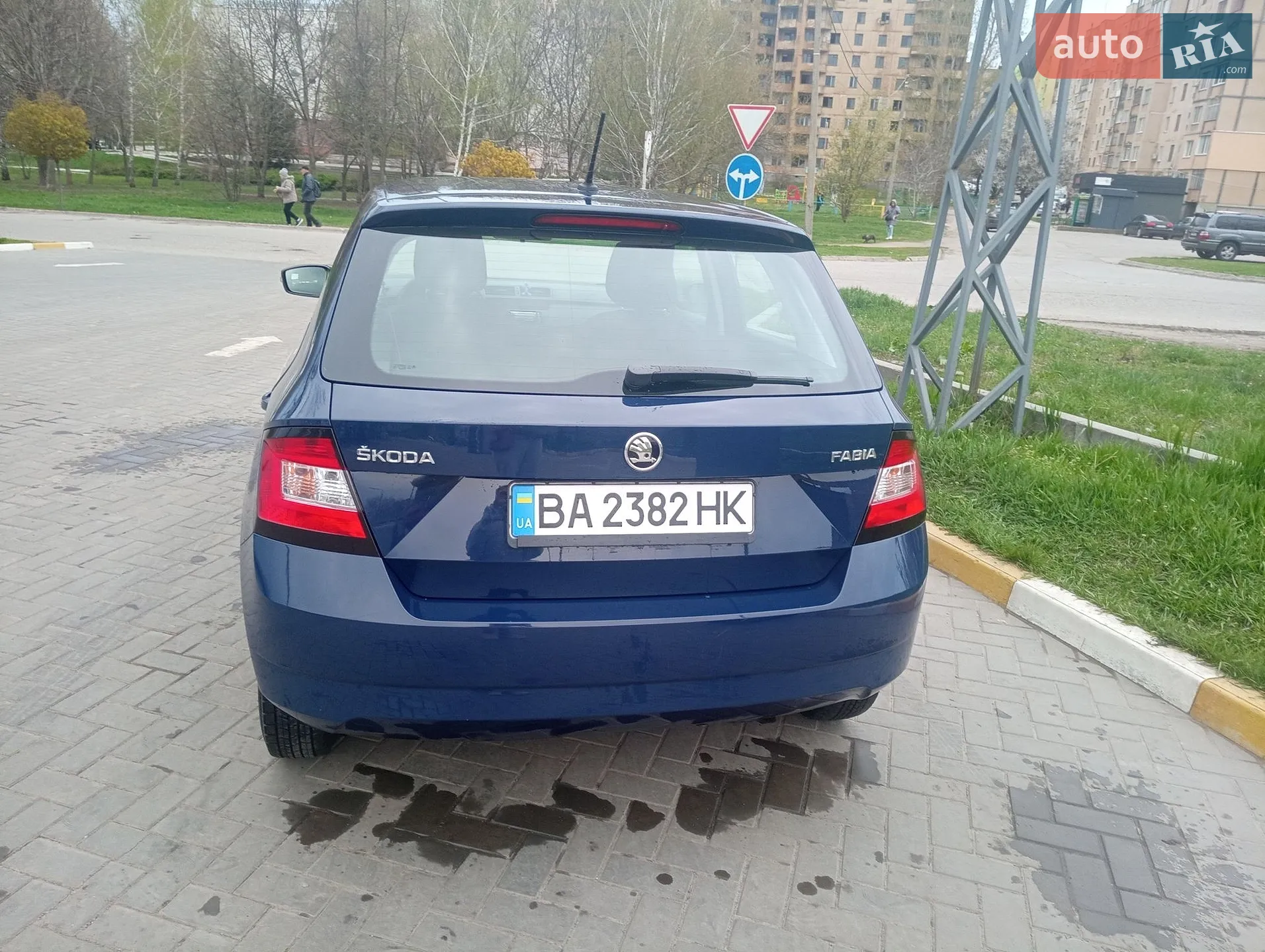 2016 Skoda Fabia - мініатюра 3