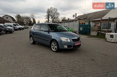 Хэтчбек Skoda Fabia 2008 в Житомире