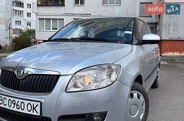 Хэтчбек Skoda Fabia 2009 в Львове