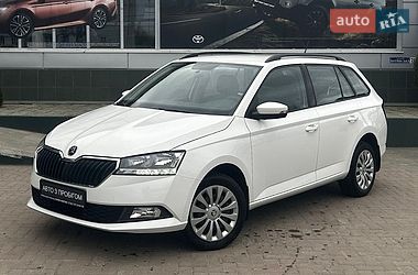 Універсал Skoda Fabia 2021 в Чернівцях