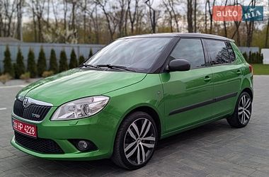 Хэтчбек Skoda Fabia 2010 в Луцке