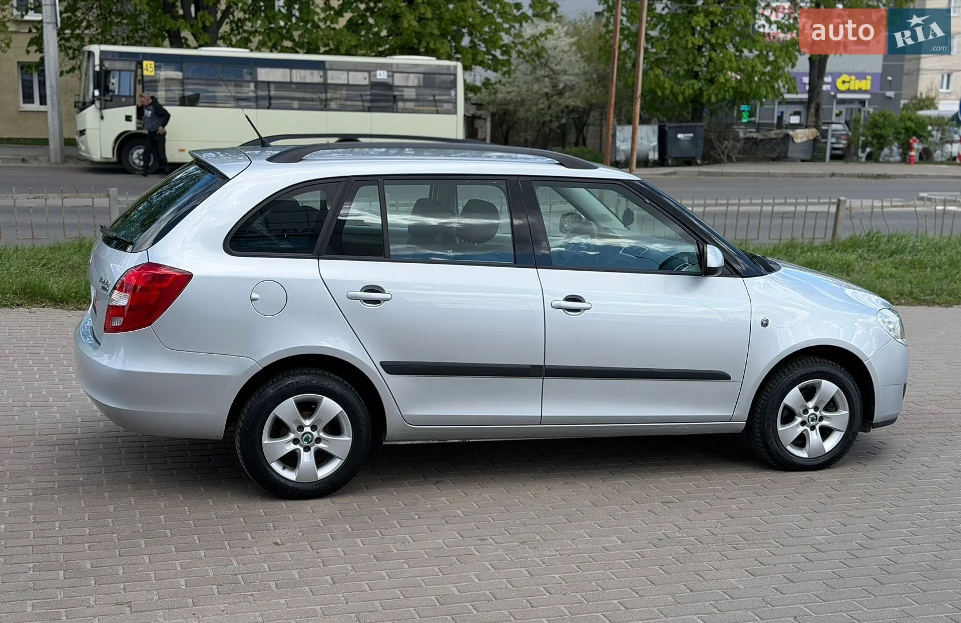 2010 Skoda Fabia - мініатюра 11