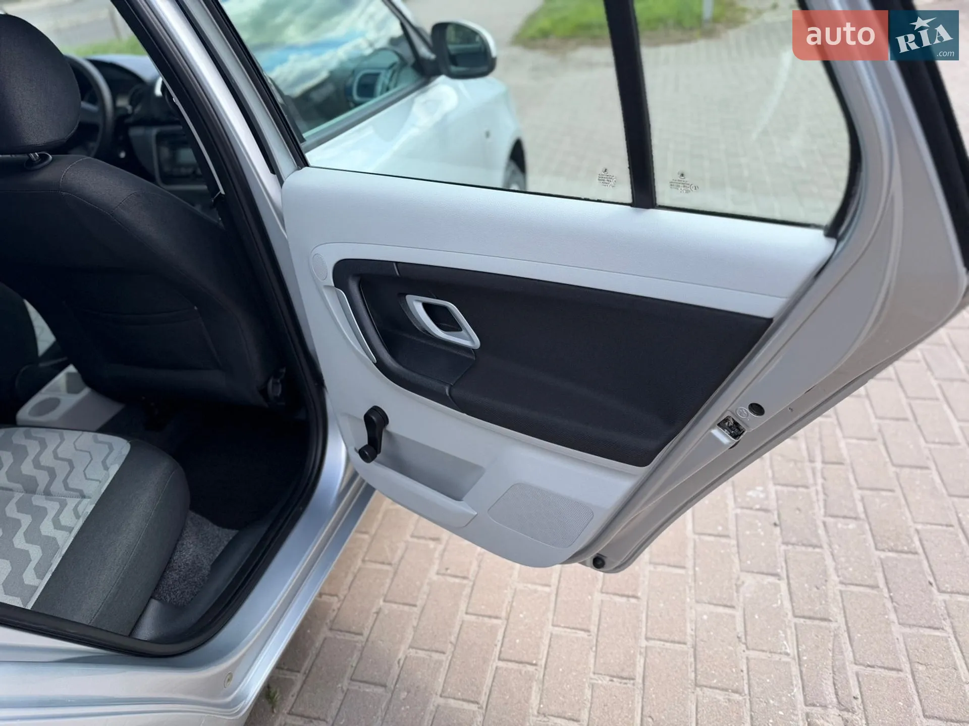 2010 Skoda Fabia - мініатюра 40