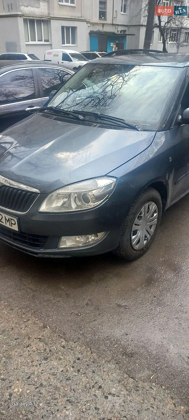 2010 Skoda Fabia - фото 1