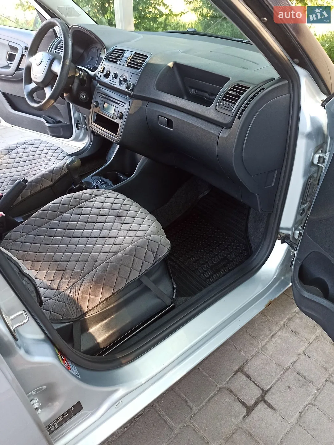 2011 Skoda Fabia - мініатюра 13