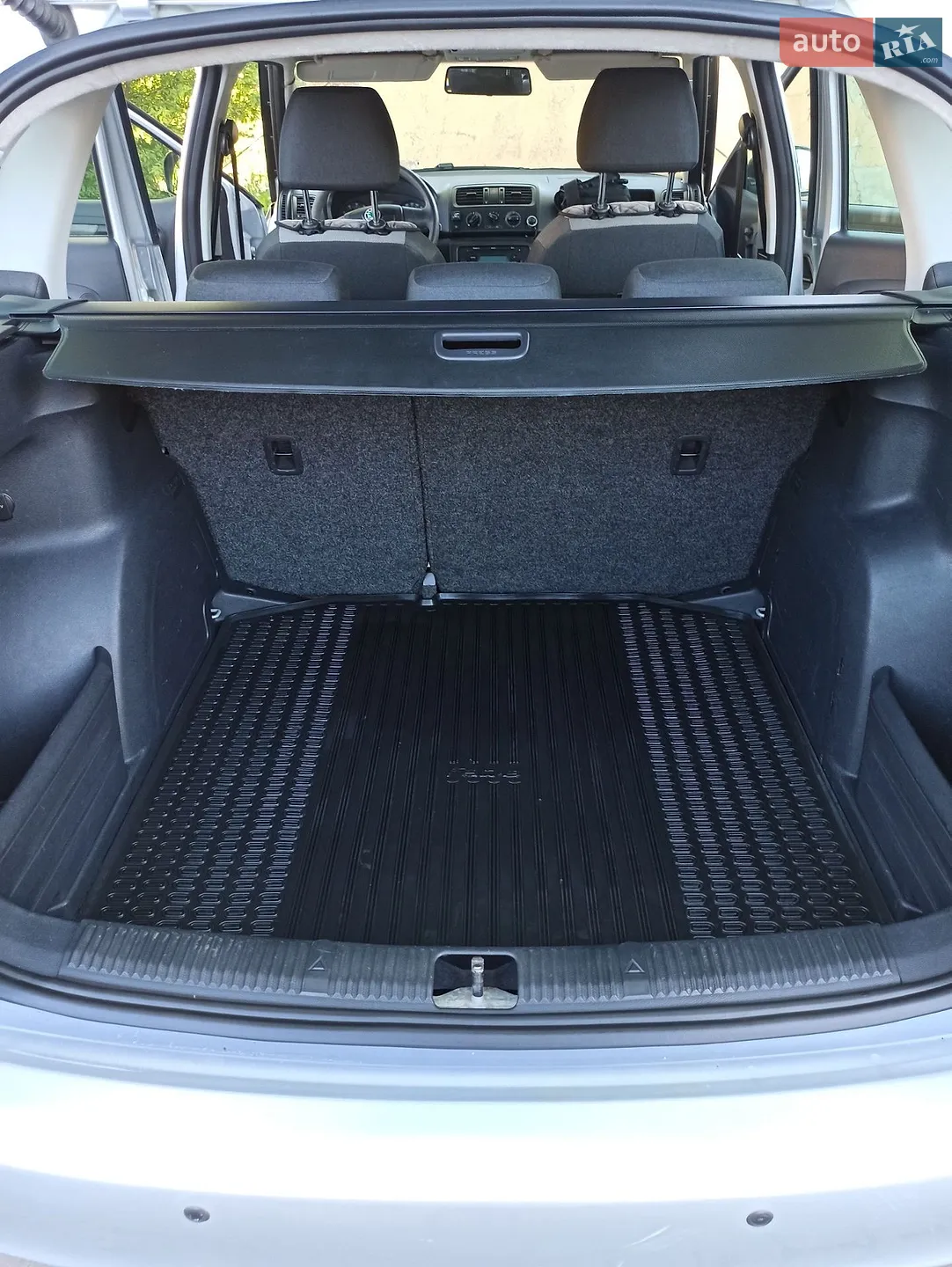 2011 Skoda Fabia - мініатюра 22