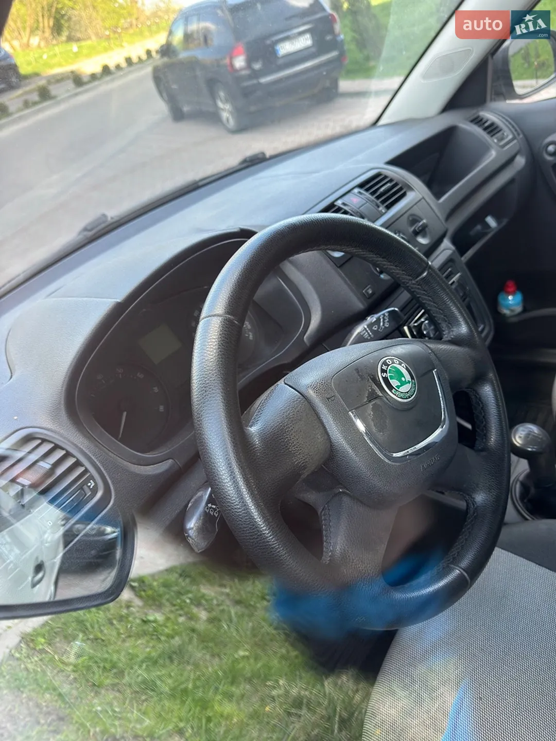 2011 Skoda Fabia - мініатюра 8