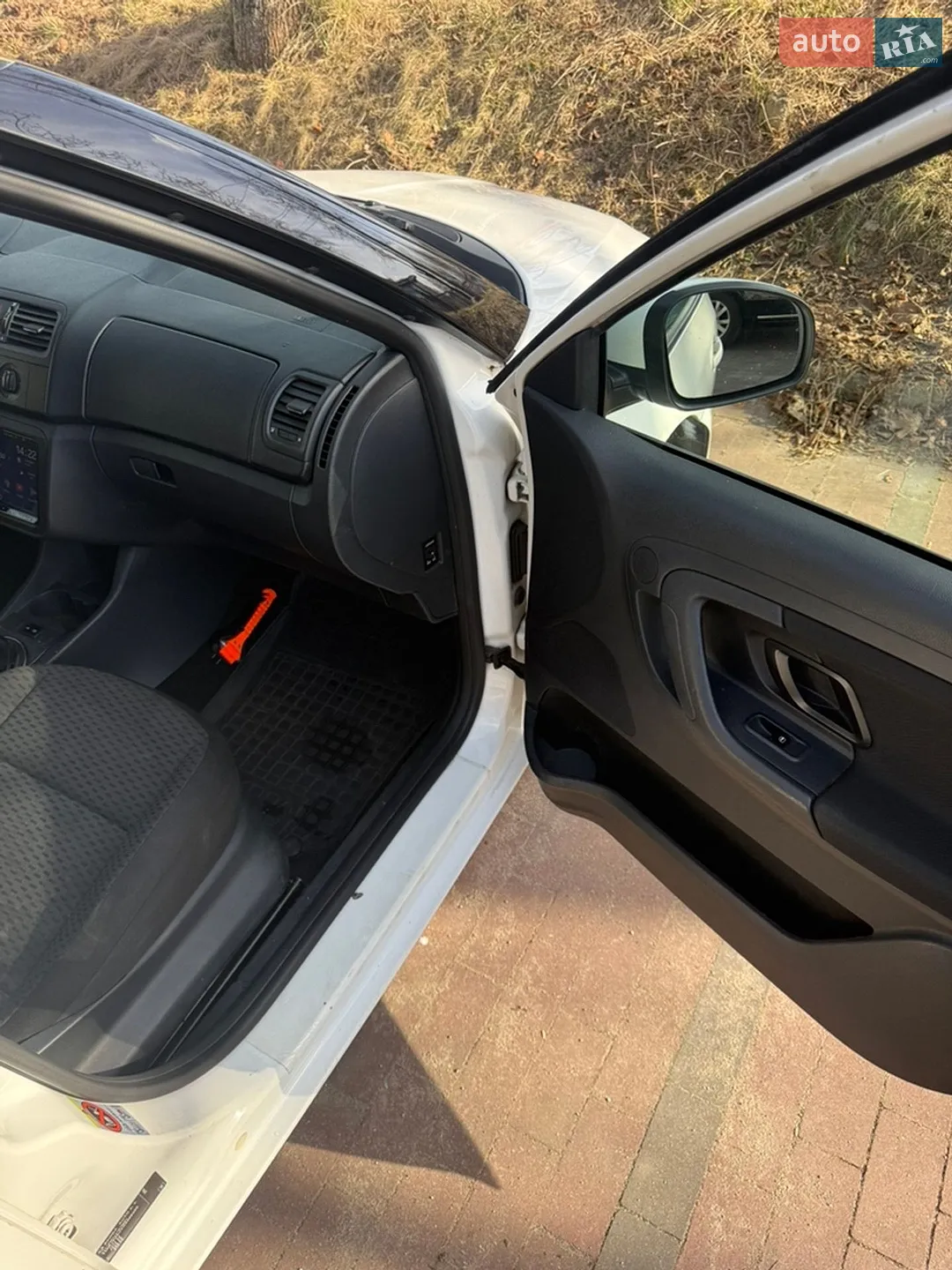 2011 Skoda Fabia - мініатюра 11
