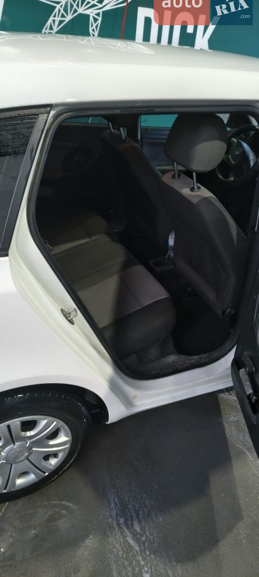 2011 Skoda Fabia - мініатюра 15
