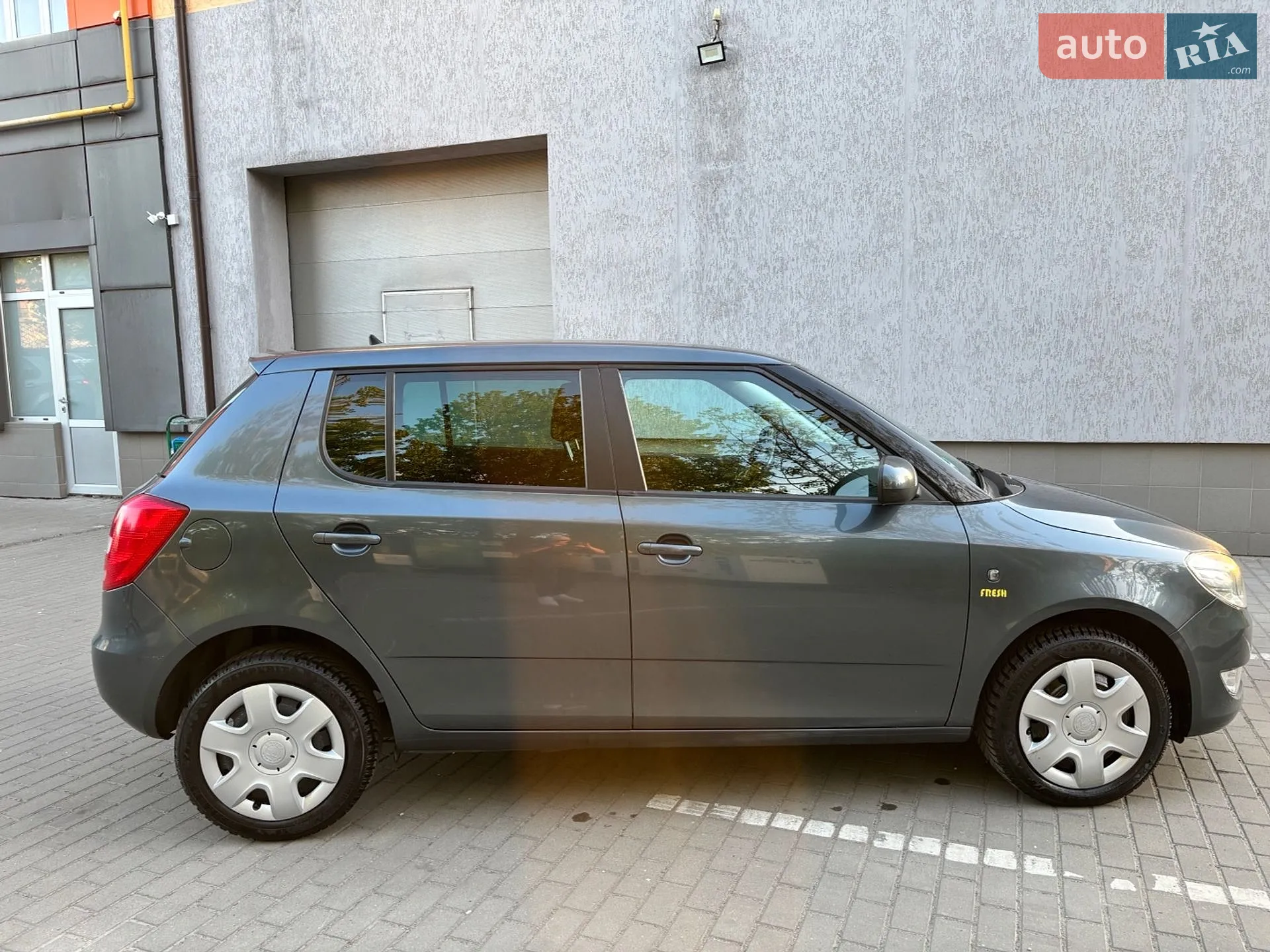2014 Skoda Fabia - мініатюра 3