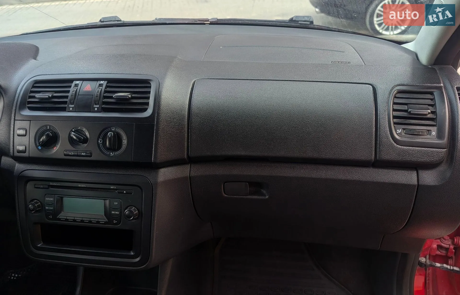 2013 Skoda Fabia - мініатюра 28