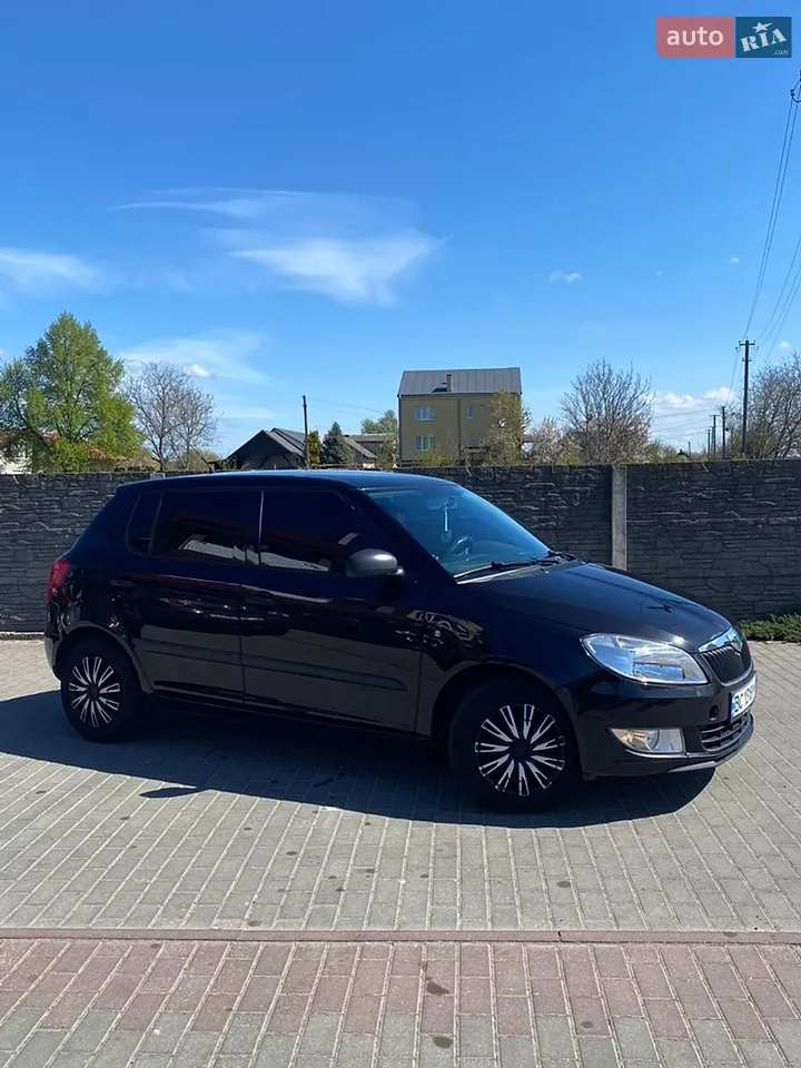 2011 Skoda Fabia - мініатюра 14
