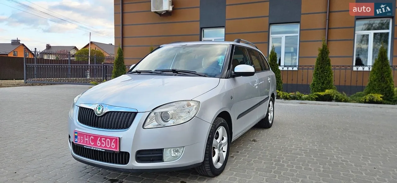 2011 Hyundai Santa Fe - мініатюра 127