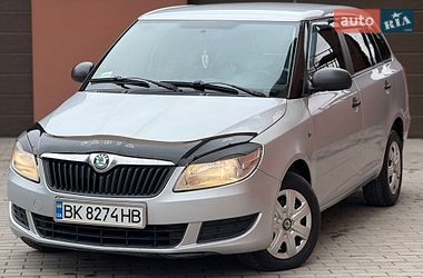 Універсал Skoda Fabia 2010 в Рівному