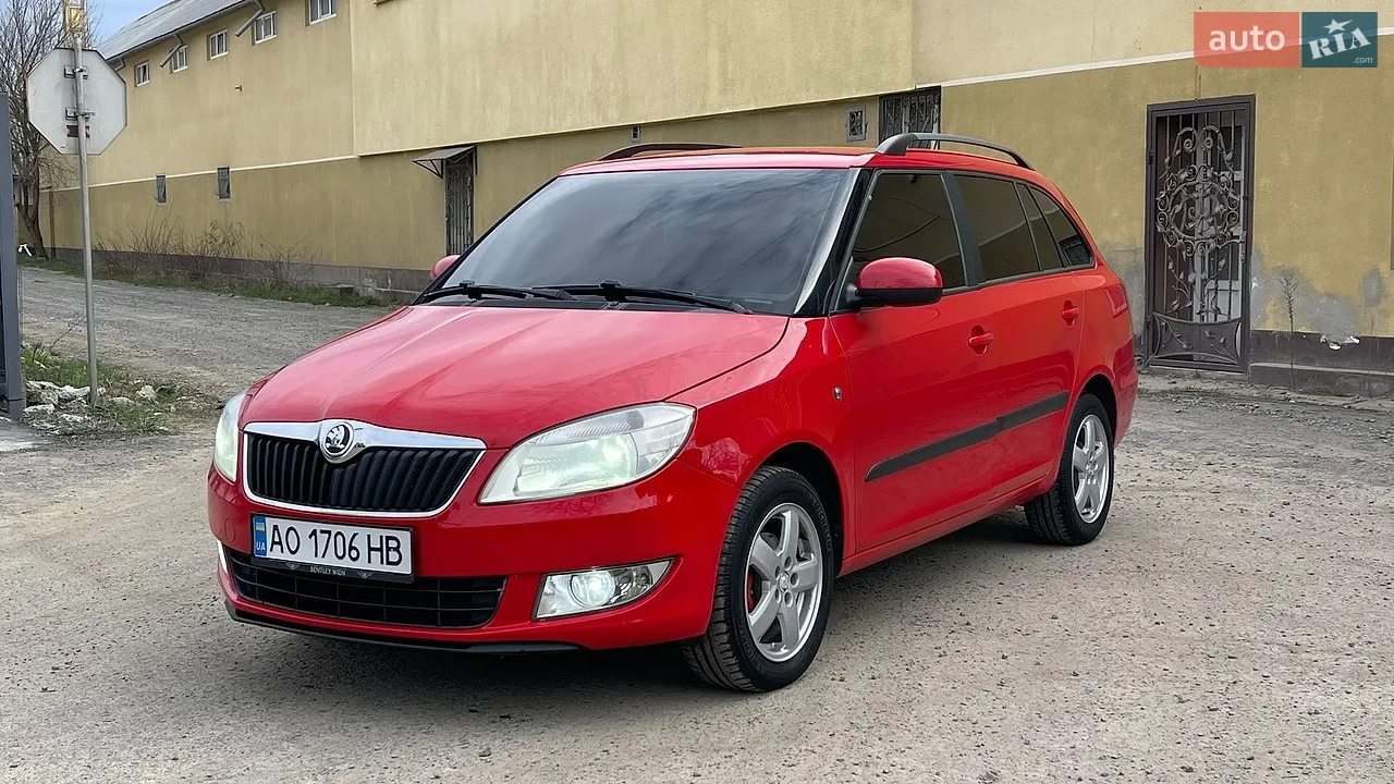 2011 Skoda Fabia - мініатюра 12