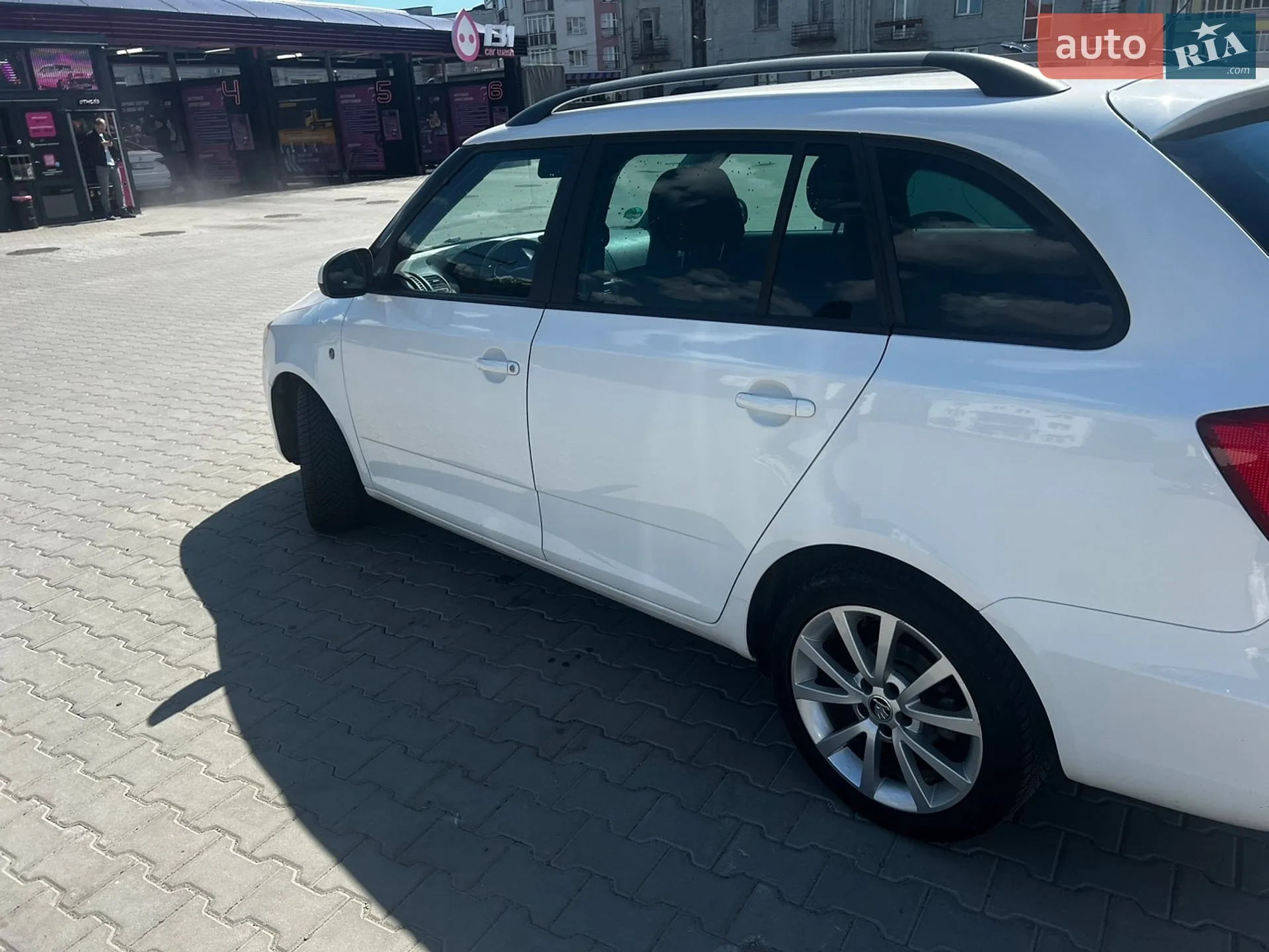 2014 Skoda Fabia - мініатюра 3