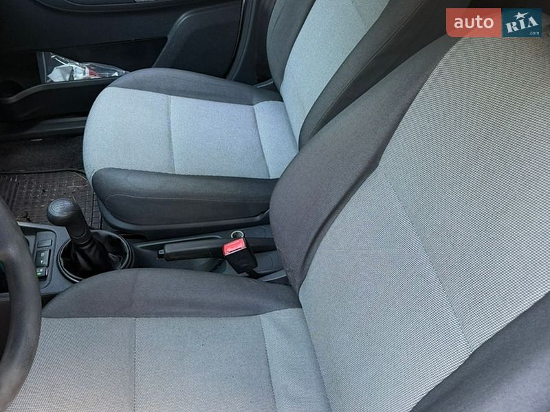 Хэтчбек Skoda Fabia 2012 в Киеве