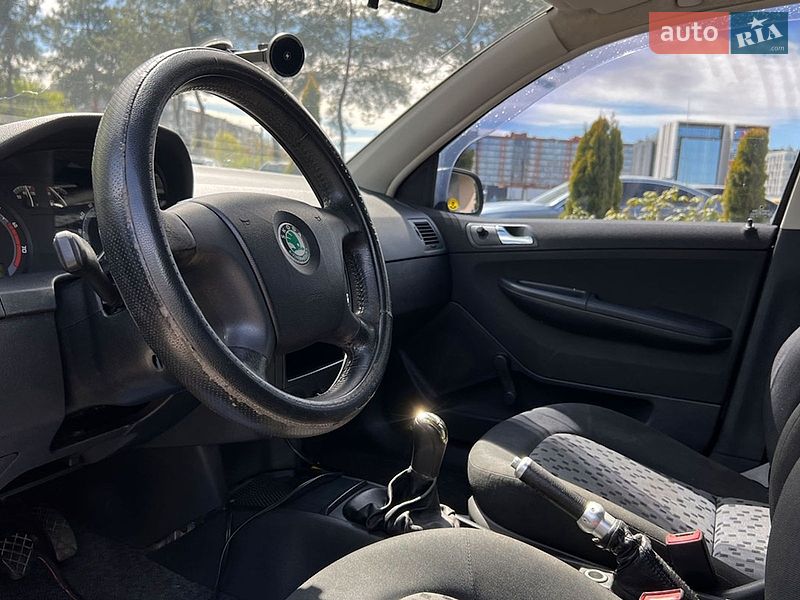 Хэтчбек Skoda Fabia 2007 в Львове