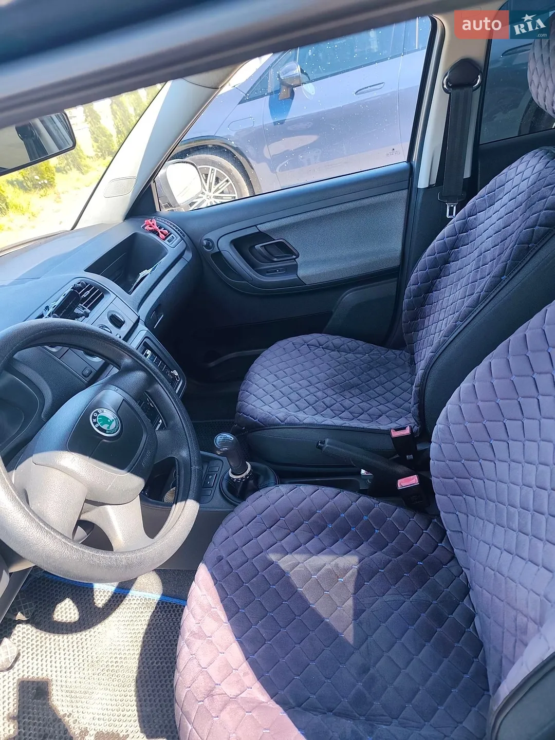 2011 Skoda Fabia - мініатюра 8