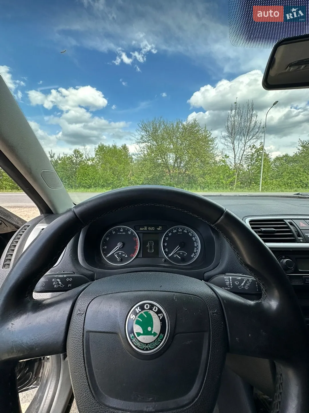 2010 Skoda Fabia - мініатюра 7