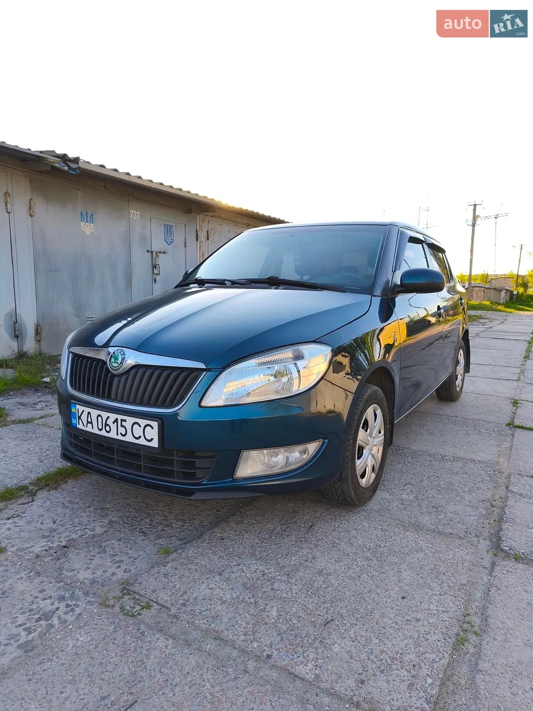 2011 Skoda Fabia - мініатюра 2
